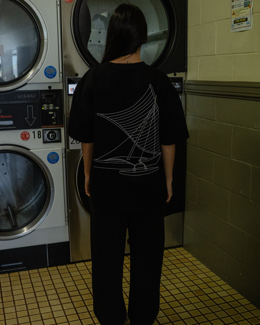 DEBUT TEE - BLACK