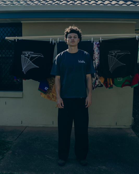 DEBUT TEE - CHARCOAL